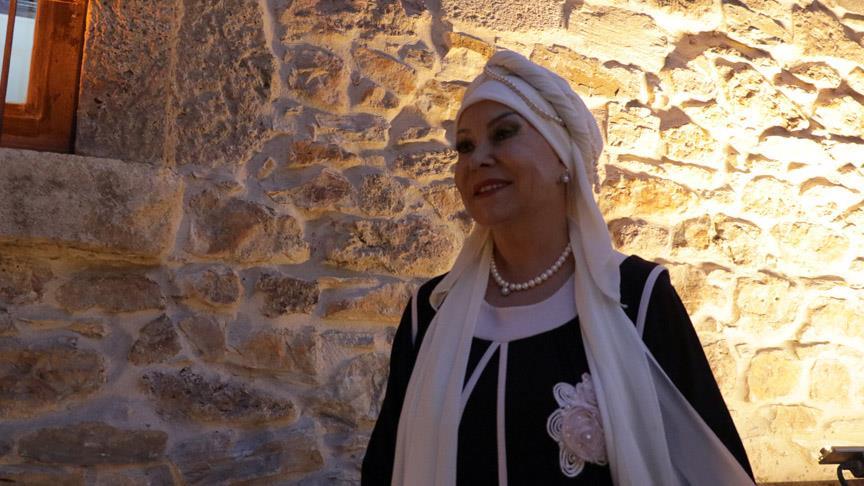Bedia Akartürk: Türkülerin aslı bozulursa memleketin kokusunu vermez