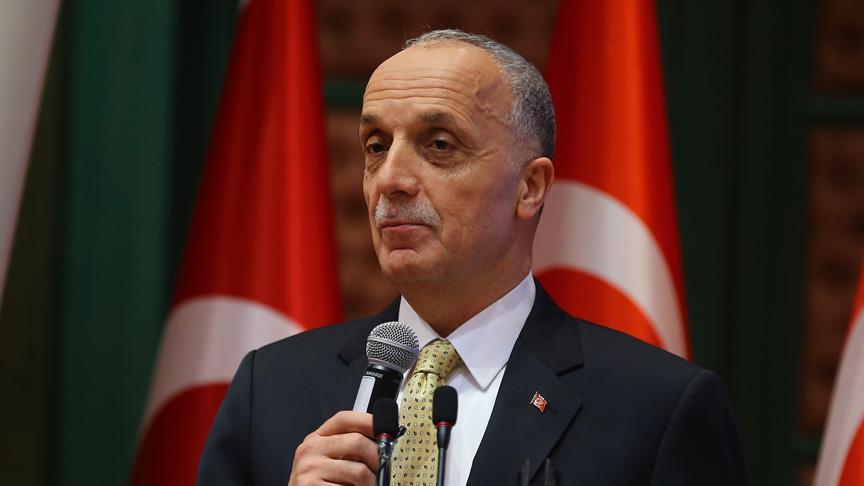 Türk-İş'ten işçilere örgütlenme çağrısı