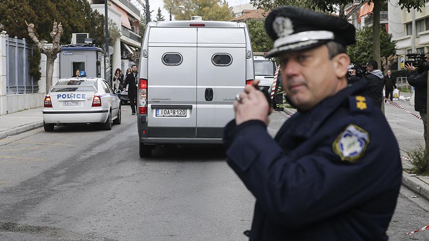 Yunanistan'dan teröristlere 'iade' koruması