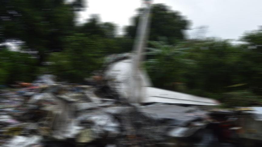 8 killed as Indonesian plane crashes in Papua province