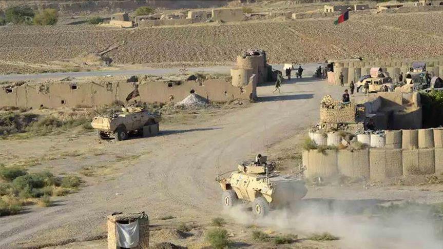 Талибы захватили военный лагерь в Афганистане   
