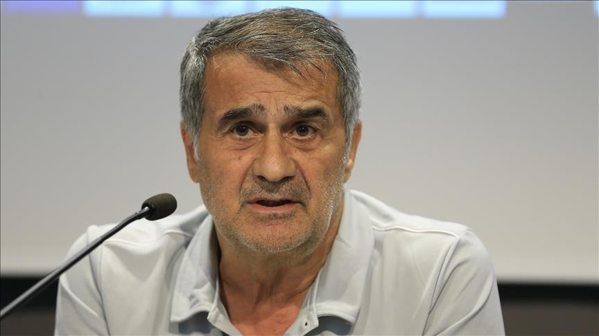 Beşiktaş Teknik Direktörü Şenol Güneş: Kazanmak için sahaya çıkacağız