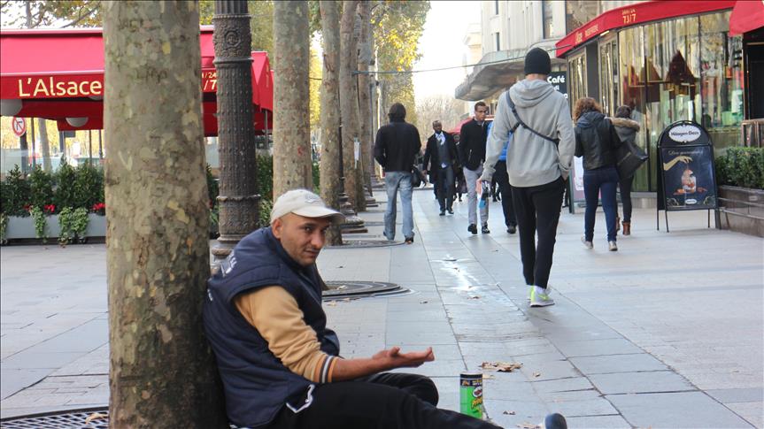 Fransa'nın Besançon kentinde sokakta oturmak ve alkol almak yasaklandı