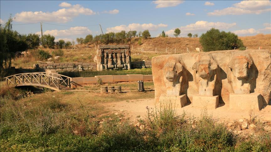 Turquie: La "Source de Platon", prisée par les touristes