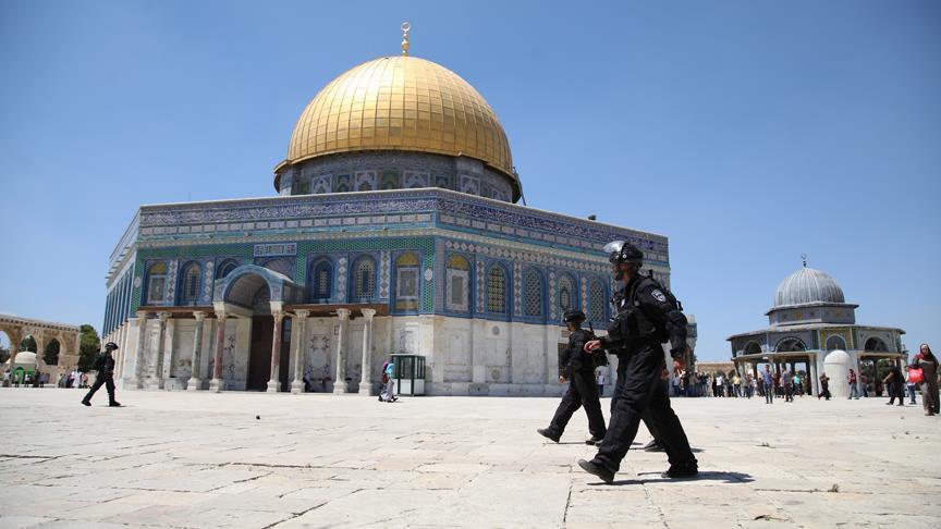Filistin'den Mescid-i Aksa'yı kapatan İsrail'e tepki