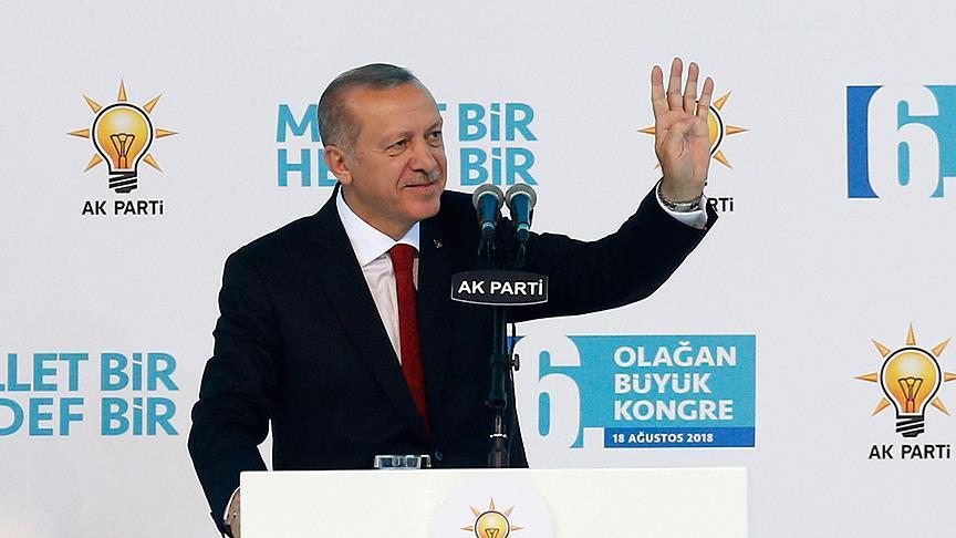 Presidenti Erdoğan rizgjidhet kryetar i AK Partisë 