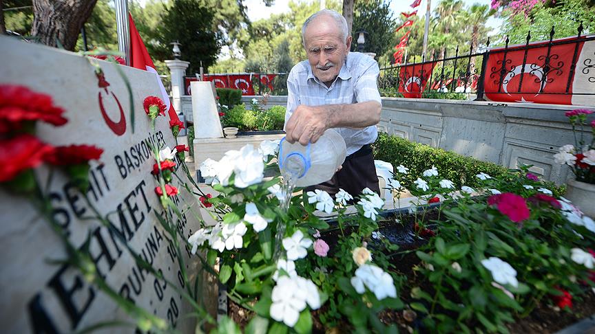 Kore gazisinin 30 yıllık 'şehitlik nöbeti'