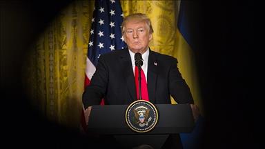 Trump quiet as legal woes grow 