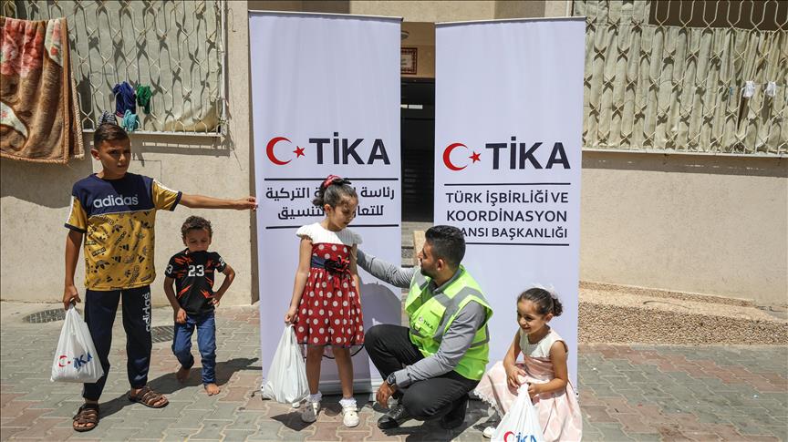 Turkish agencies provide Eid meat to poor across world