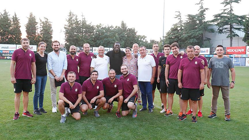 Gomis Galatasaray'la vedalaştı