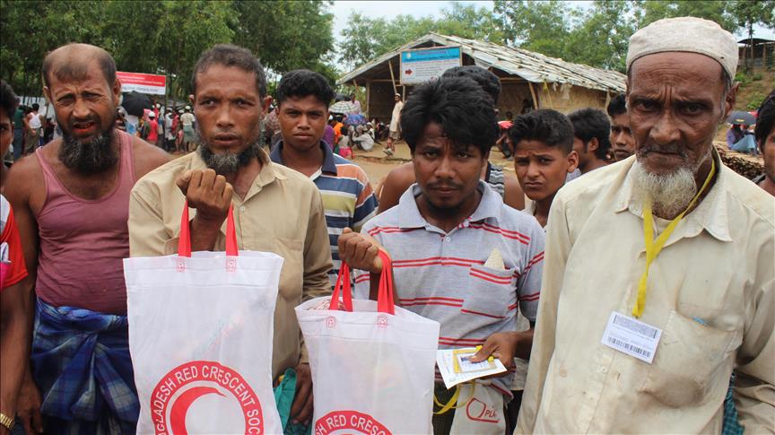 Bangladesh: Turkish agency distributes meat to Rohingya