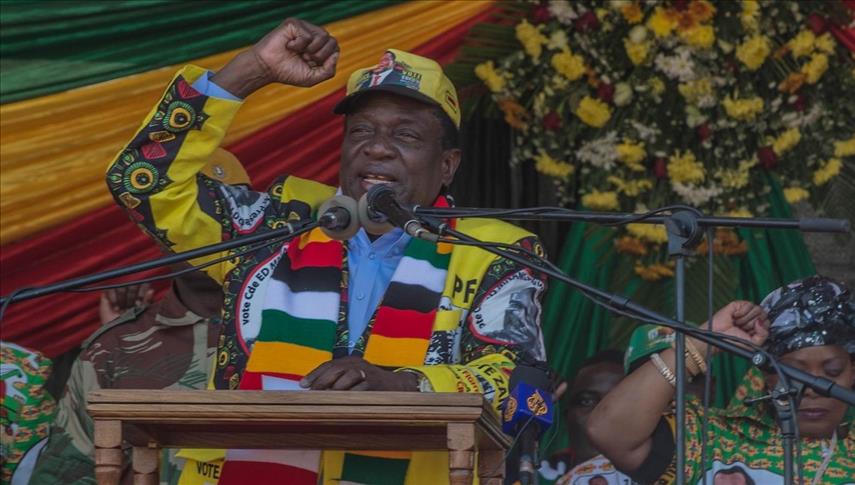 Presiden Zimbabwe Emmerson Mnangagwa disumpah