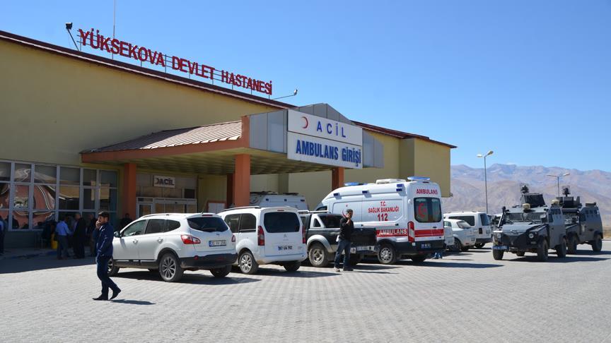 Askeri araç devrildi: 2 şehit, 9 yaralı