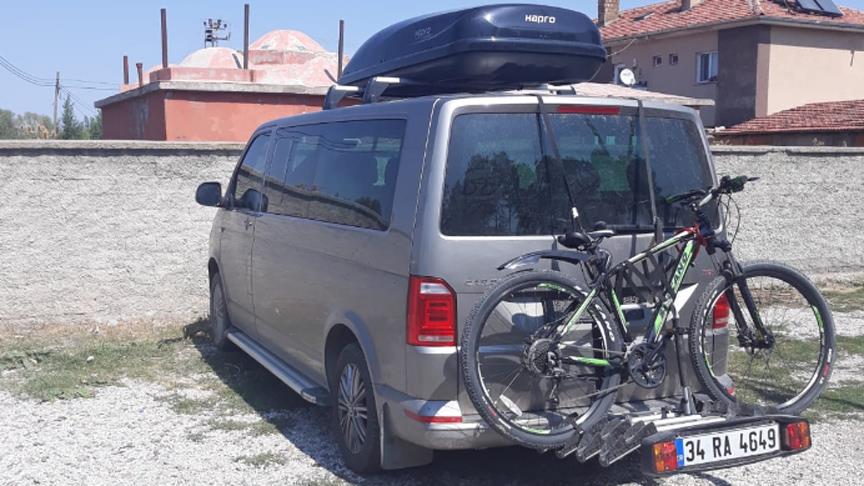 Çocuğunu aracının arkasına bağlayan baba serbest bırakıldı