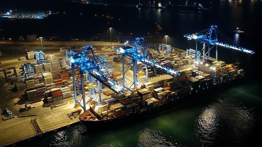 Turkey's foreign trade deficit down in July