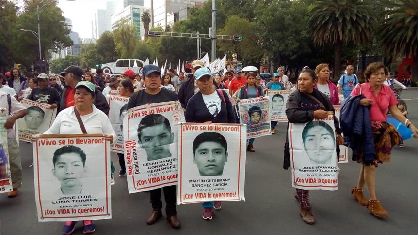 Forenses argentinos descartan incineración de 43 estudiantes mexicanos
