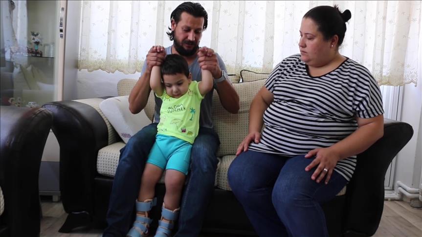 Findik Tanesi Yuzunden Felc Olan Cocugun Ailesi Yardim Bekliyor