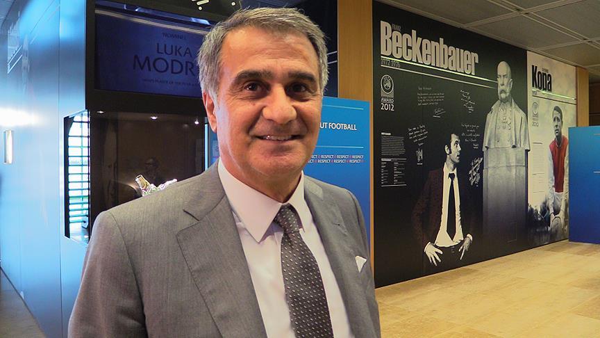 Şenol Güneş UEFA'nın 'Elit Kulüp Teknik Direktörleri' Toplantısı'na katıldı