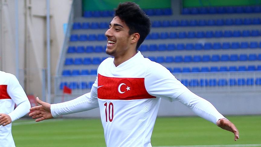 A Milli Futbol Takımı'ndan ümit millilere takviye