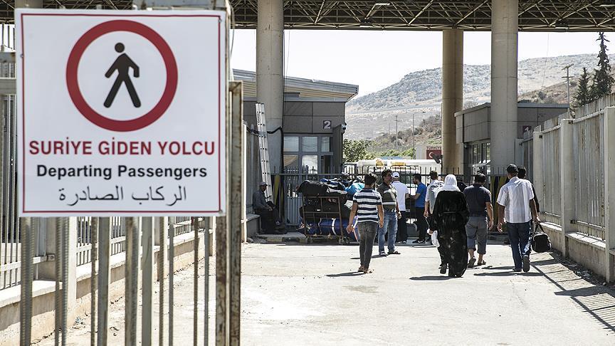 Thousands of Syrians stay in homelands after holidays