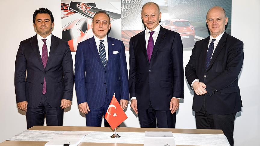 Renault Grubu Türkiye'ye güvenmeye devam ediyor