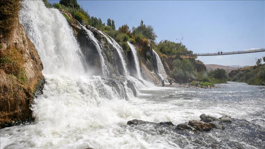 Водопад Мурадийе - жемчужина востока Турции 
