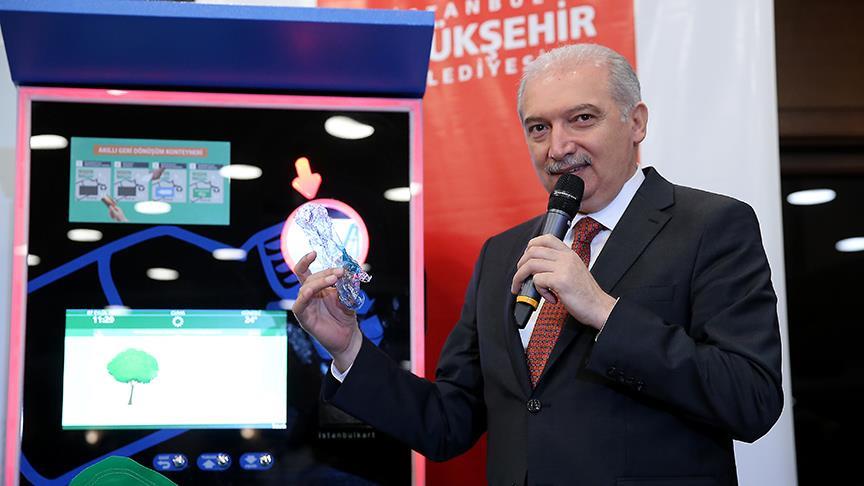 İBB'nin yerli ve milli Akıllı Geri Dönüşüm Konteyneri tanıtıldı