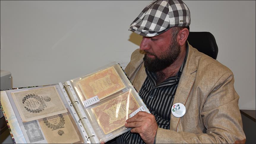 اللبناني حسين شغف بـ الطغراء وعشق جمع العملات العثمانية