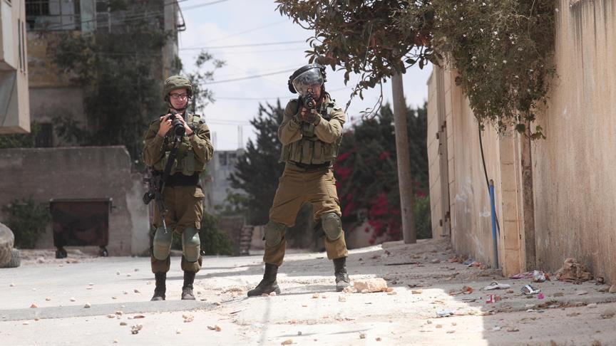 Israel arrests 4 Palestinians near Gaza border