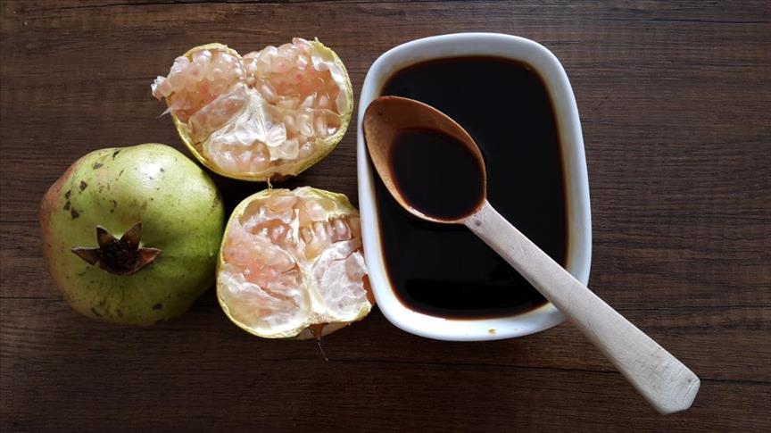 دبس الرمان عبق الأناضول التركية