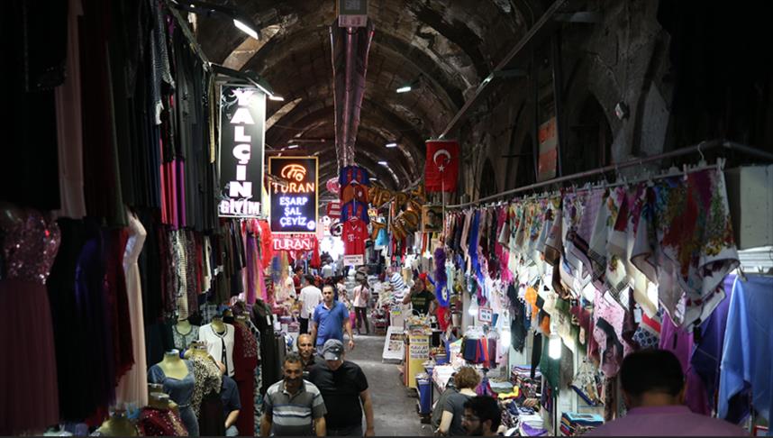 السوق المسقوف في قيصري مركز تجاري منذ القرن الثاني عشر