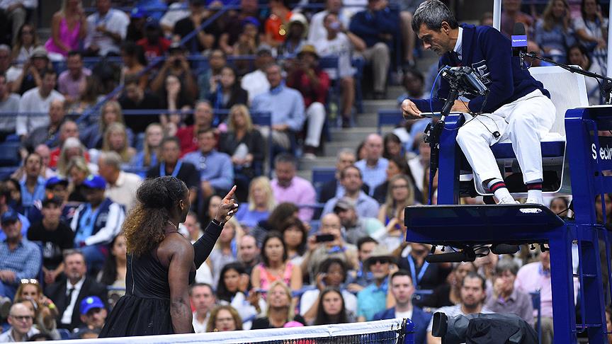 Serena Williamsa 17 bin dolar ceza Serena Williamsa 17 bin dolar ceza
