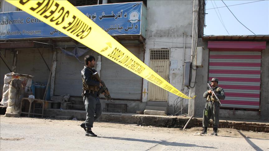 Afghanistan: 32 killed in suicide bombing