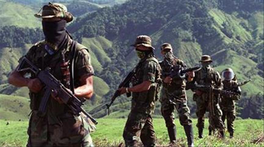 Combates entre grupos ilegales causan nuevo desplazamiento en Colombia