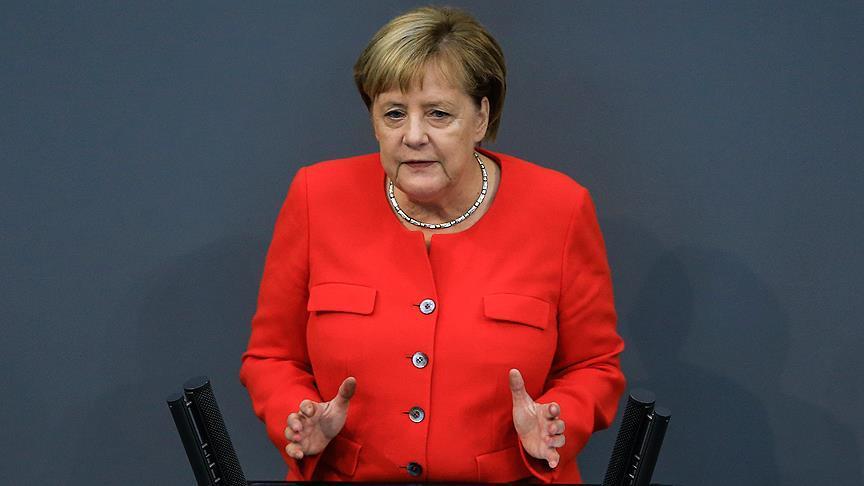 Merkel condemns far-right violence in eastern Germany