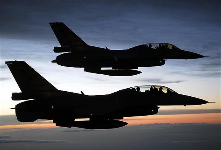 Turkish warplanes hit PKK positions in N.Iraq