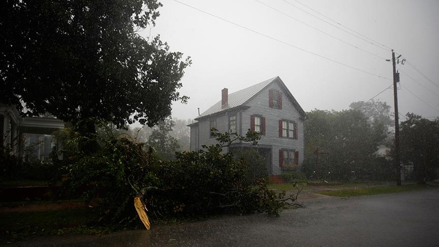 Florence kasırgasının vurduğu Kuzey Carolina felaket bölgesi ilan edildi