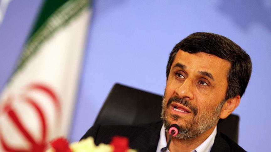 انتقاد احمدی نژاد از رئیس سازمان اطلاعات سپاه پاسداران ایران