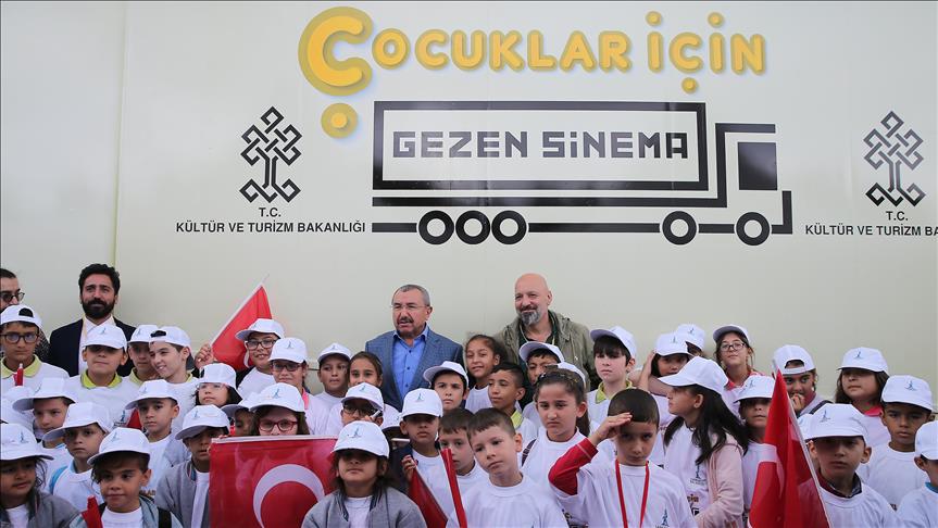 'Gezen Sinema' binlerce çocuğu sinemayla tanıştıracak