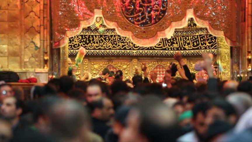 مئات الآلاف من الزوار الشيعة يحيون ذكرى وفاة الحسين في كربلاء