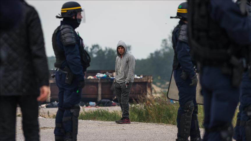 Francë, evakuohet kampi i refugjatëve