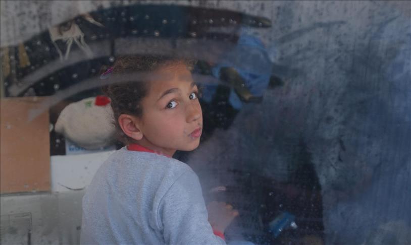 Žive sa traumama koje nose iz rata: Povećan broj djece izbjeglica na grčkim otocima