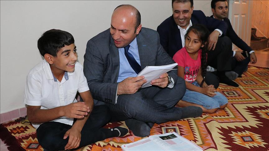 Muhammedê simîtfiroş bi piştevaniya dewletê vegeriya xwendingeha xwe