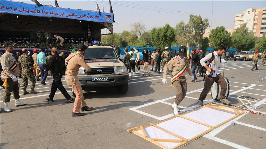 İran'da askeri geçit töreninde silahlı saldırı: 25 ölü