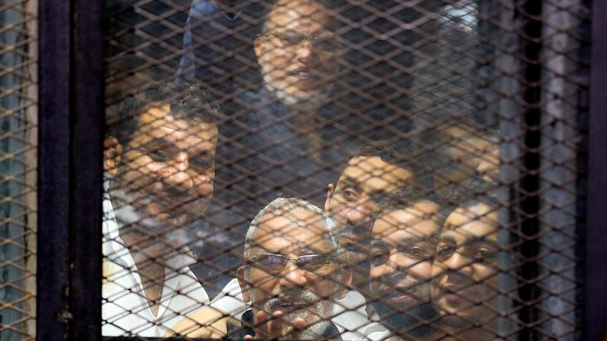 Mısır'da darbe karşıtlarına yine idam ve müebbet