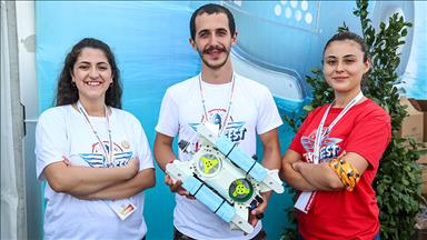 Üniversitelilerden yerli "su altı drone"u