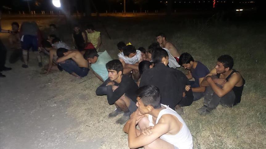 Turquie: 106 migrants clandestins interpellés dans l'Ouest
