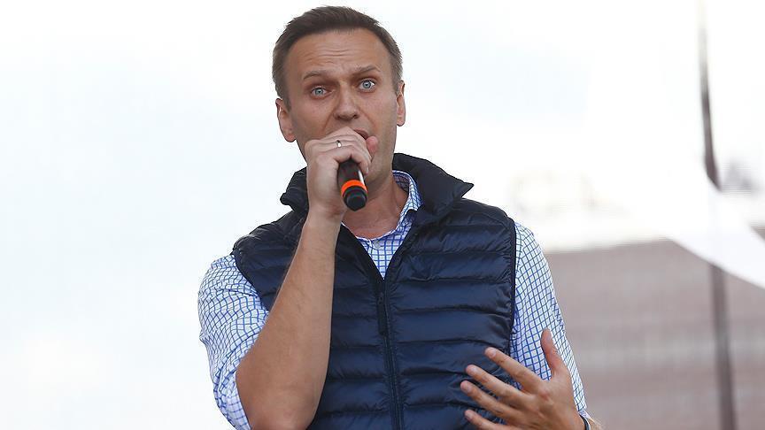 Рускиот опозиционер Навални уапсен на излегување од затворот