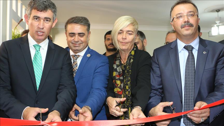 افتتاح مكتب حقوقي للمهاجرين واللاجئين في تركيا