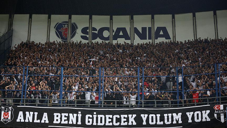 Beşiktaşlı taraftarlardan Fenerbahçe yönetimine teşekkür mesajı